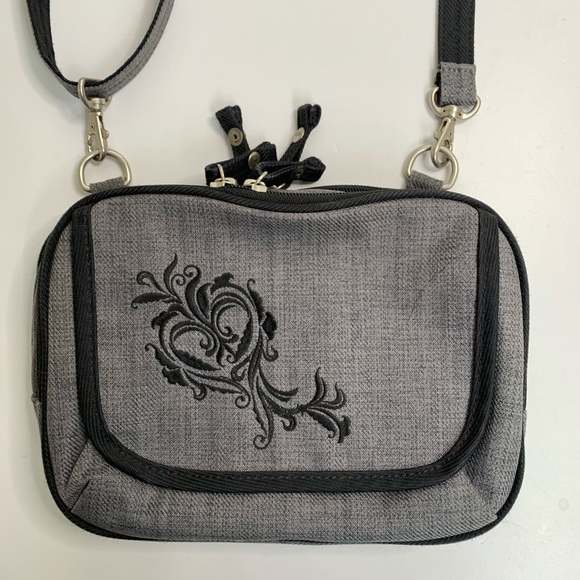 REI Handbags - REI Travel Hiking Purse